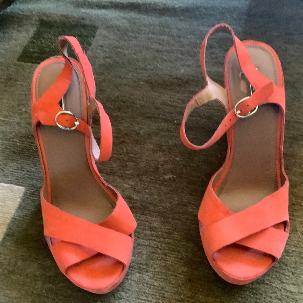 Platform shoes